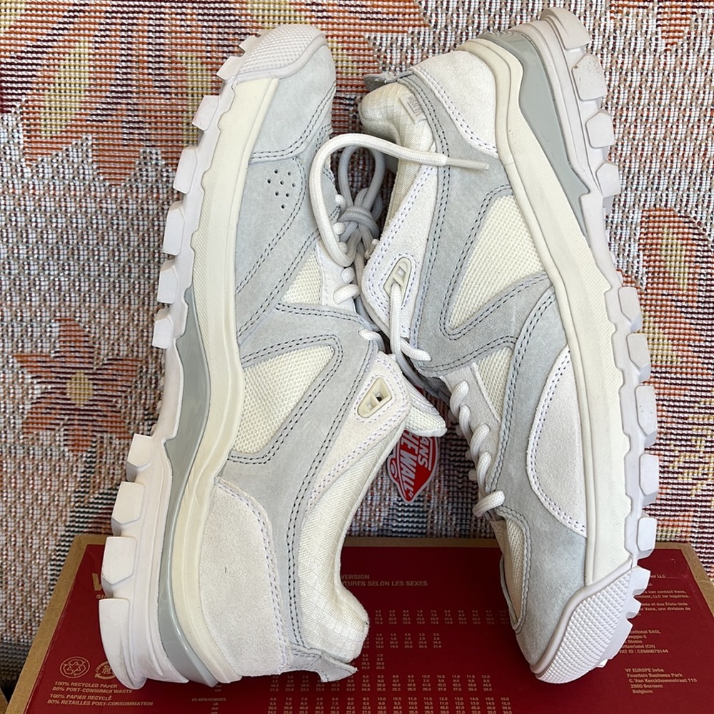 Vans Men’s Amzn Trailhead
Blanc De Blancmarshmallow
VN0A7TO2ASJ
Sneakers G - Picture 12 of 16